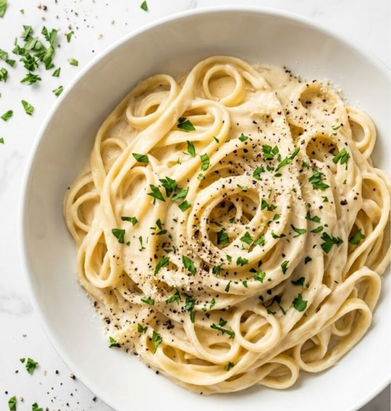 Creamy Italian Four Cheese Alfredo Pasta Sauce