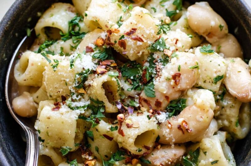 Pasta with Cannellini Beans (1 pot)