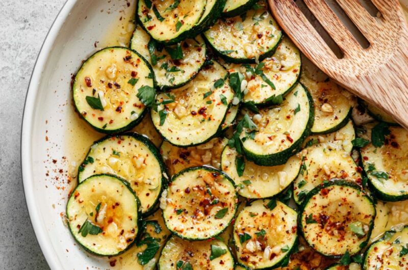 Zucchini with Butter and Garlic