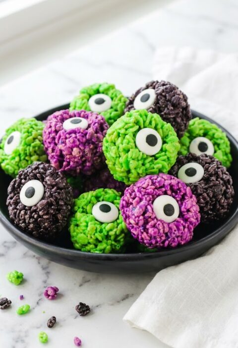Monster Eyeball Rice Krispie Bites