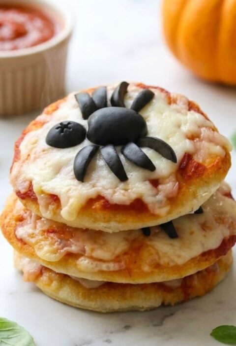 Halloween Spider Pizza