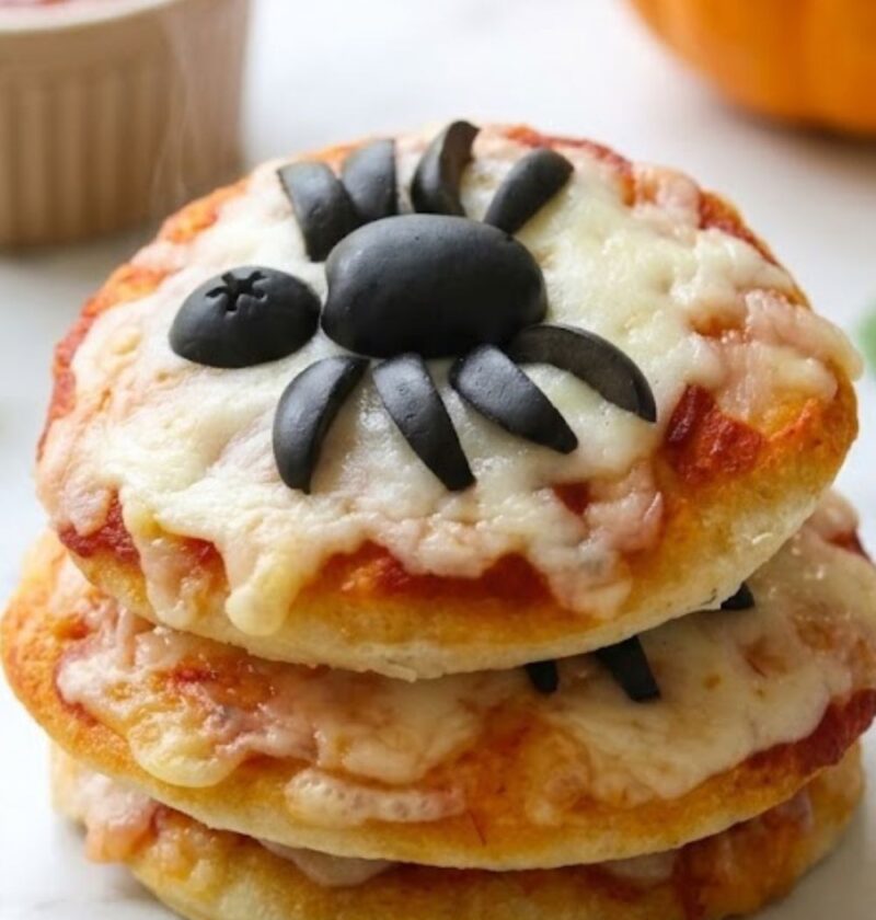 Halloween Spider Pizza